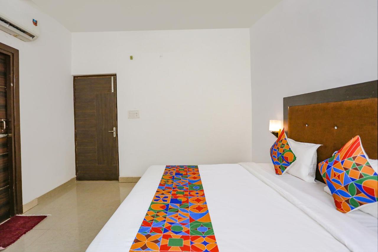Fabhotel The Prasiddh Agra  Bagian luar foto